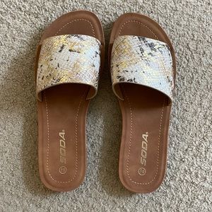 NWOT gold snakeskin flat sandals